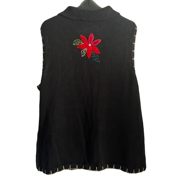 Vintage Christmas Sweater Vest Black Poinsettia Embroidered Zip Front Holiday - Picture 2 of 9